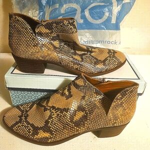 New never worn from Nordstrom rack